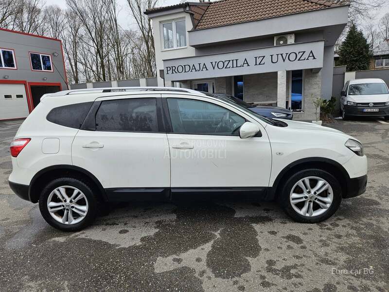Nissan Qashqai + 2 A K C I J A