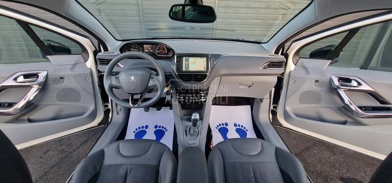 Peugeot 208 1.6 eHdi Feline/F.ul