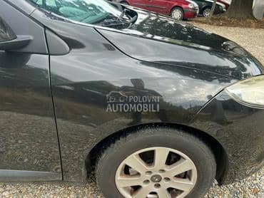 Krilo desno crno NV676 za Renault Megane od 2008. do 2016. god.