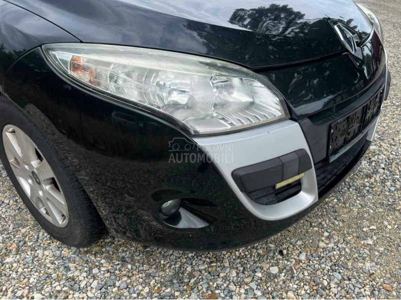 Branik prednji crni NV676