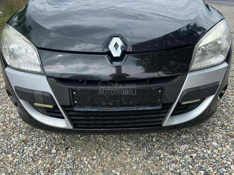 Branik prednji crni NV676