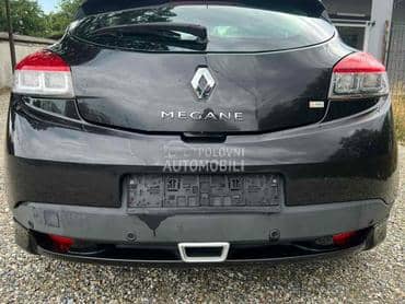 Branik zadnji crni NV676 coupe za Renault Megane od 2008. do 2016. god.