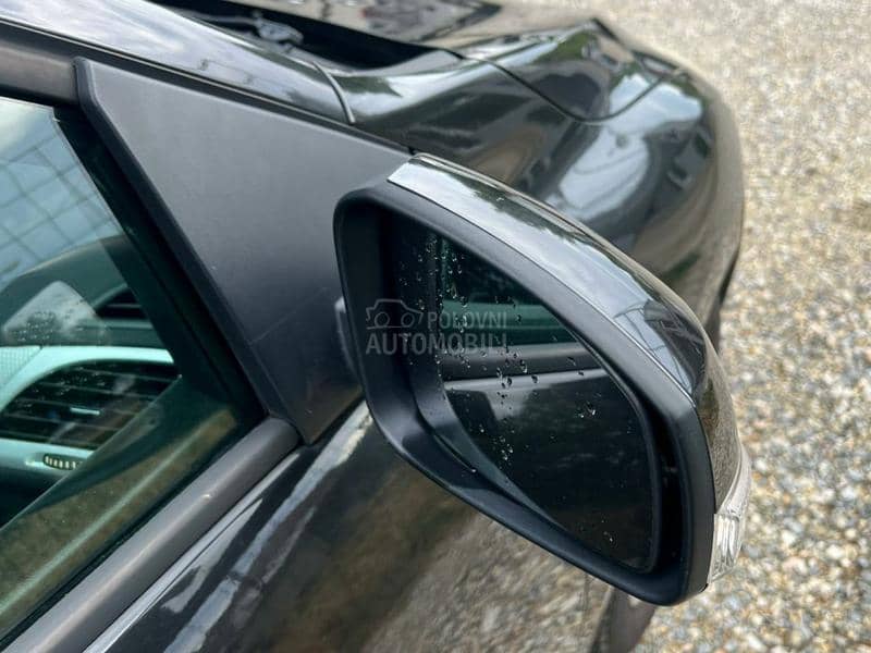 Retrovizor desni crni NV676 coupe