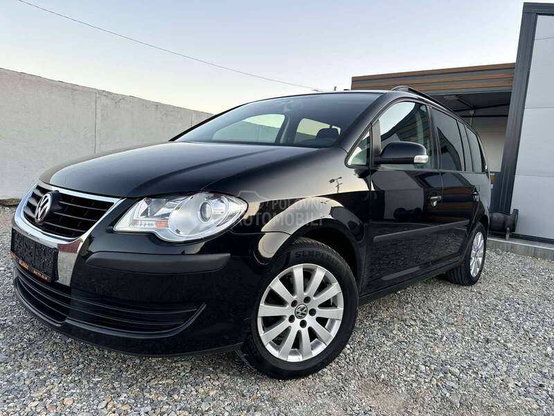 Volkswagen Touran 1.9tdi 7sedista