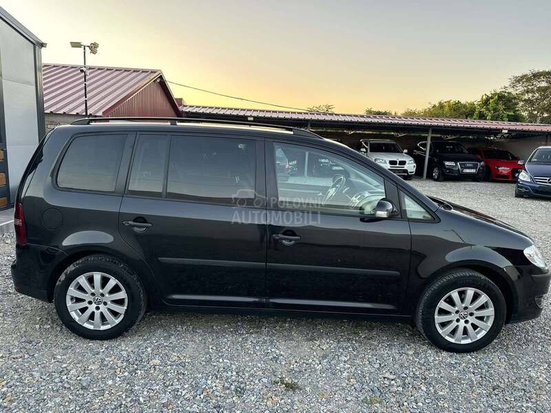 Volkswagen Touran 1.9tdi 7sedista