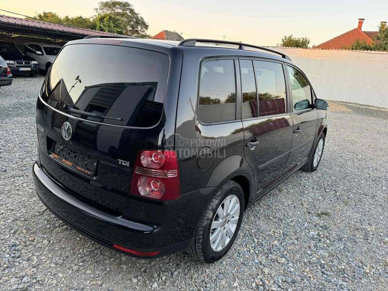 Volkswagen Touran 1.9tdi 7sedista