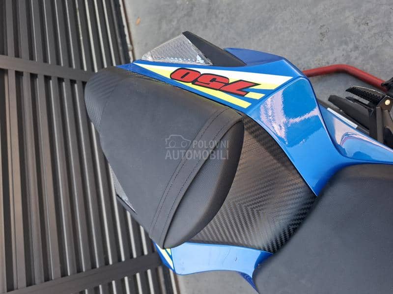 Suzuki GSXR 750