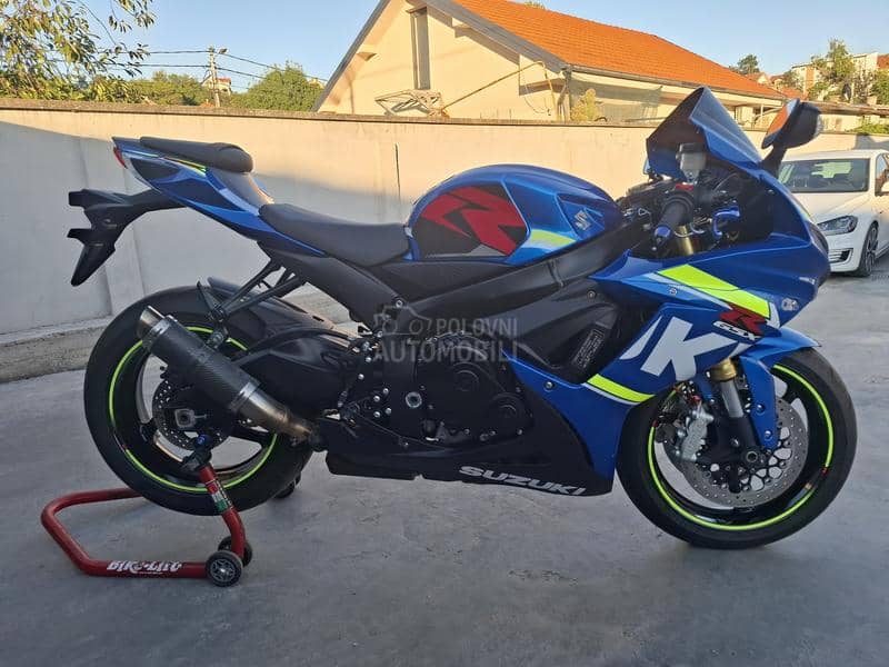 Suzuki GSXR 750