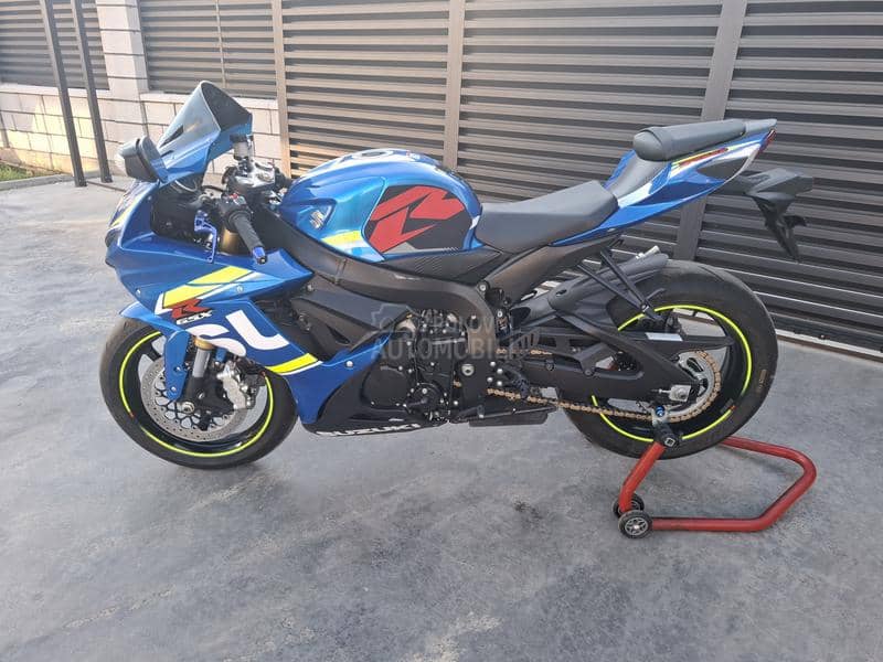 Suzuki GSXR 750