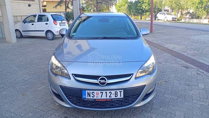 Opel Astra J 1.7 CDTI