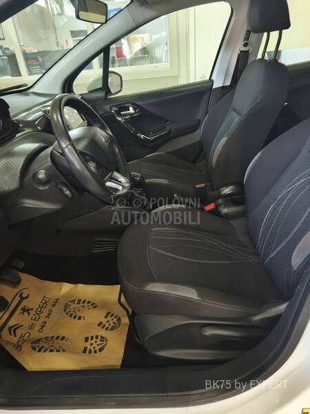 Peugeot 208 1.4hdi Bez ZAMAJCA