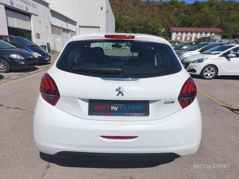 Peugeot 208 1.4hdi Bez ZAMAJCA