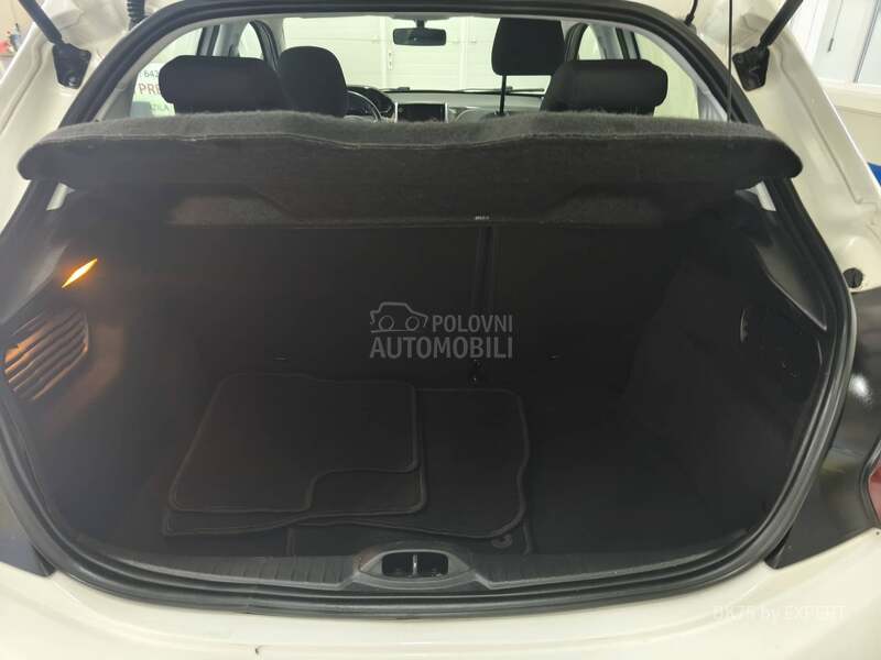Peugeot 208 1.4hdi Bez ZAMAJCA