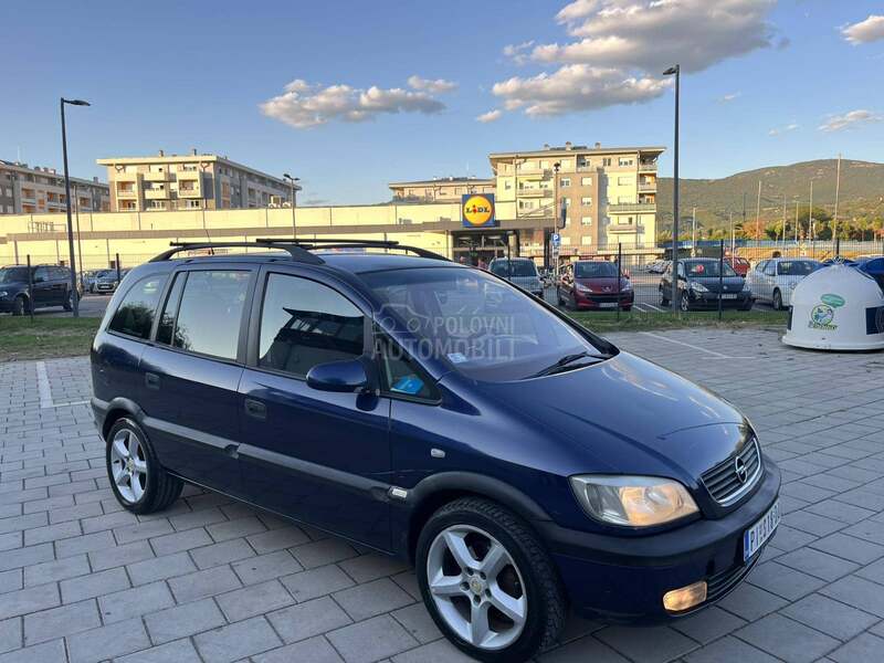 Opel Zafira 