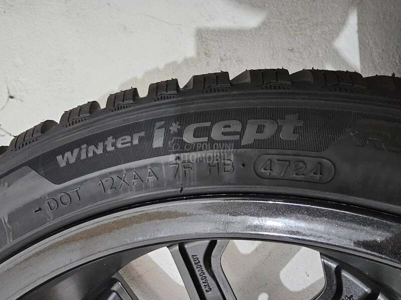 Hankook 205/45 R17 Zimska