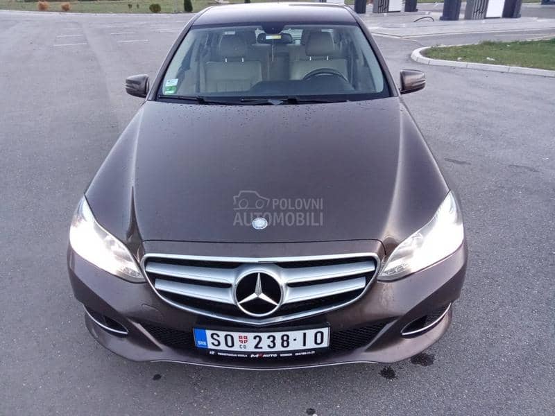 Mercedes Benz E 200 snizeno