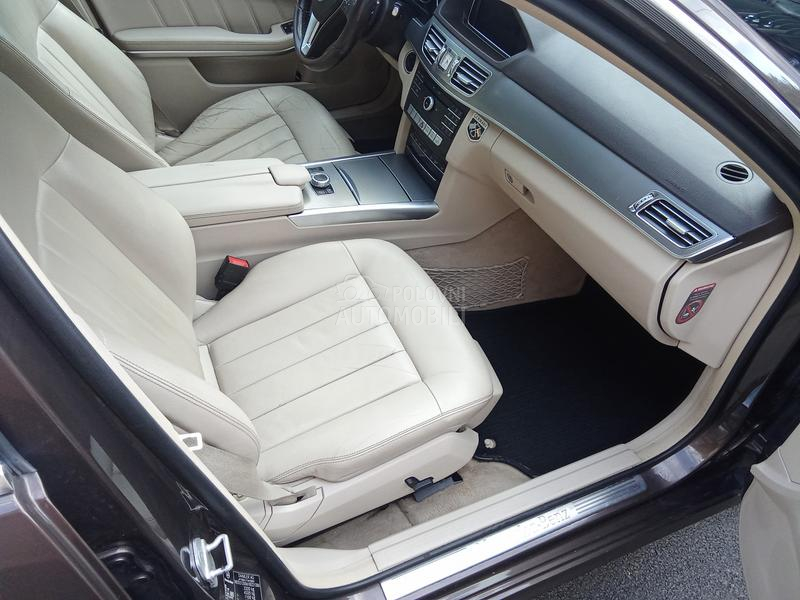 Mercedes Benz E 200 snizeno