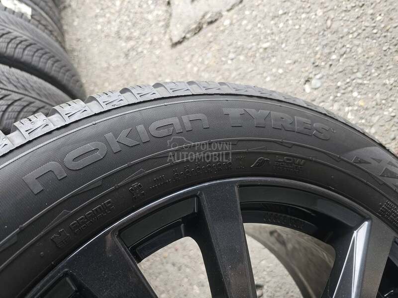 Nokian 275/50 R20 Zimska