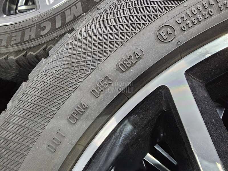 Continental 255/50 R20 Zimska
