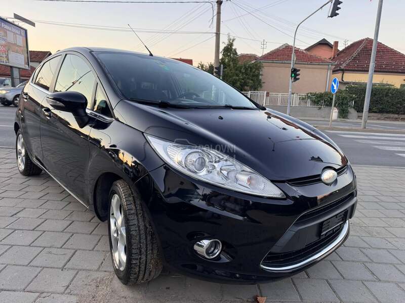 Ford Fiesta 1.4 BEN ŠVAJ NOV