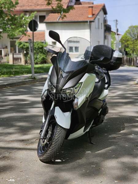 Yamaha X Max 400