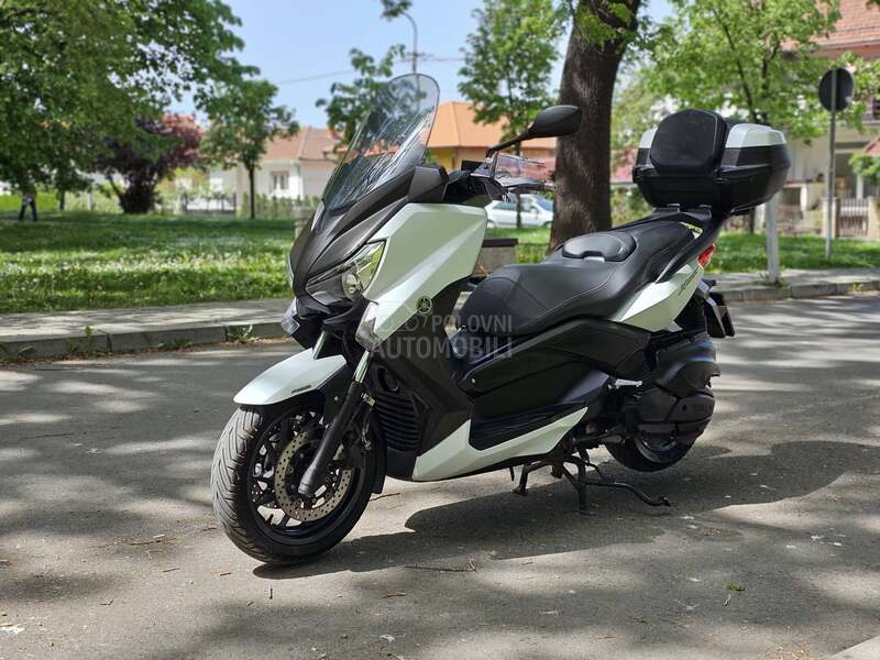 Yamaha X Max 400