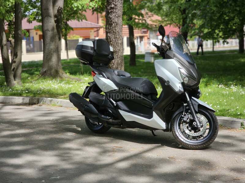 Yamaha X Max 400