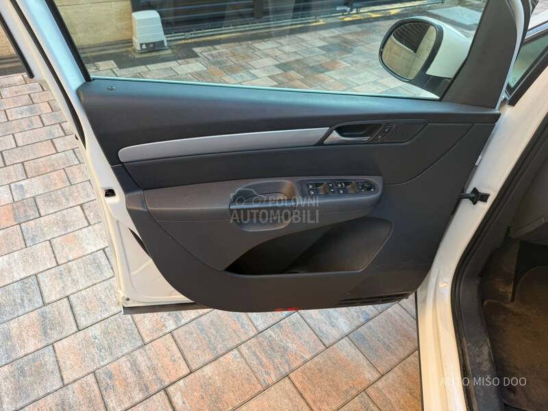 Volkswagen Sharan 2,0TDI DSG