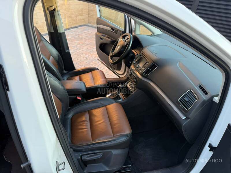 Volkswagen Sharan 2,0TDI DSG