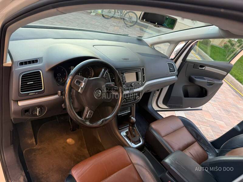 Volkswagen Sharan 2,0TDI DSG