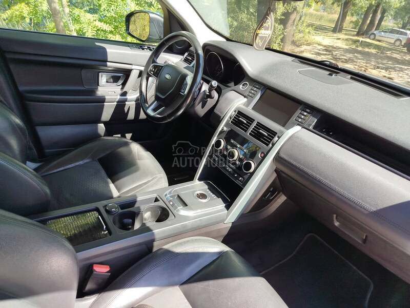 Land Rover Discovery Sport 2.0d V.ELIKI SERVI.S