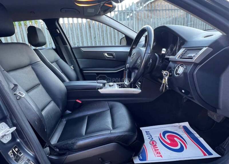 Mercedes Benz E 220 W212 T 2010. god. -  kompletan auto u delovima