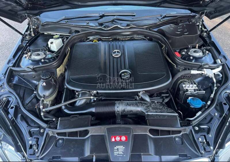 Mercedes Benz E 220 W212 T 2010. god. -  kompletan auto u delovima