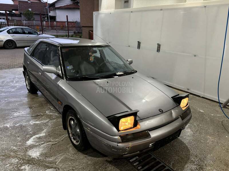 Mazda 323 
