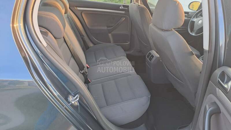 Volkswagen Golf 5 1,9 tdi n o v