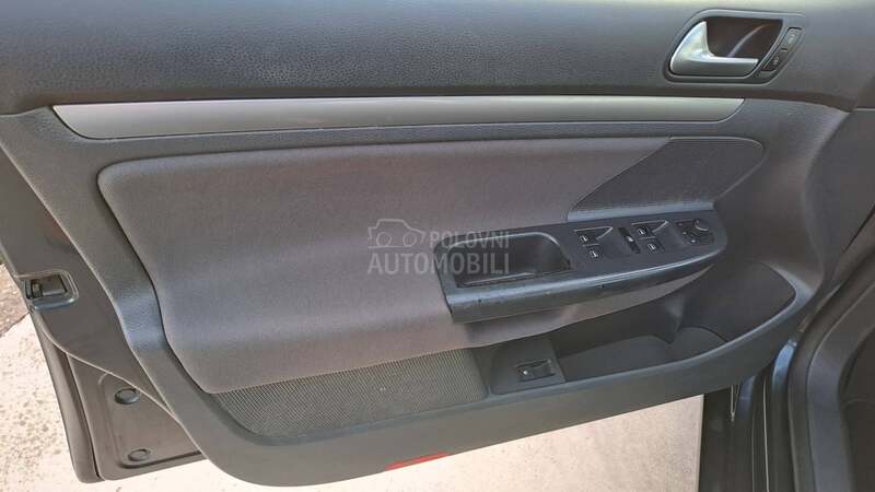 Volkswagen Golf 5 1,9 tdi n o v