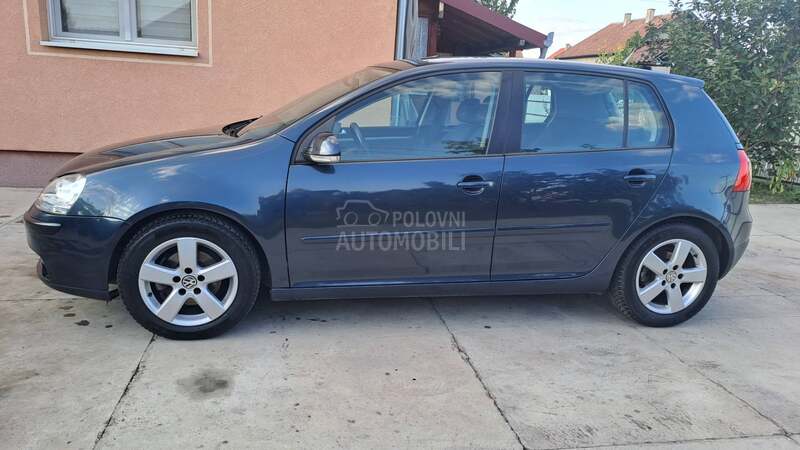 Volkswagen Golf 5 1,9 tdi n o v