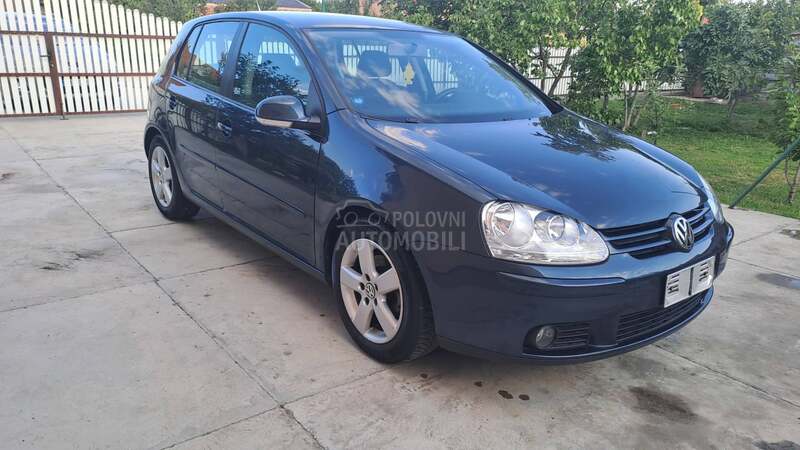 Volkswagen Golf 5 1,9 tdi n o v
