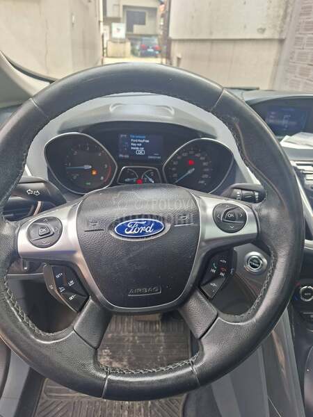 Ford C-Max 2013. god. -  kompletan auto u delovima