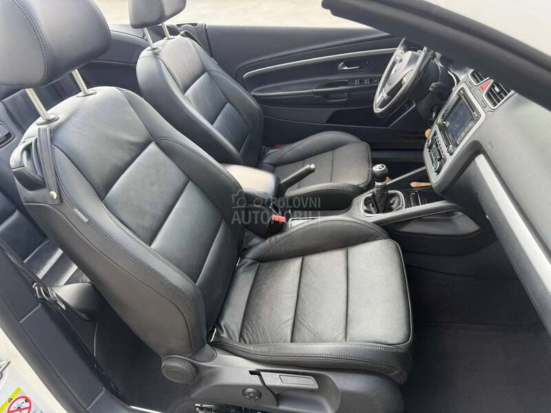 Volkswagen EOS 