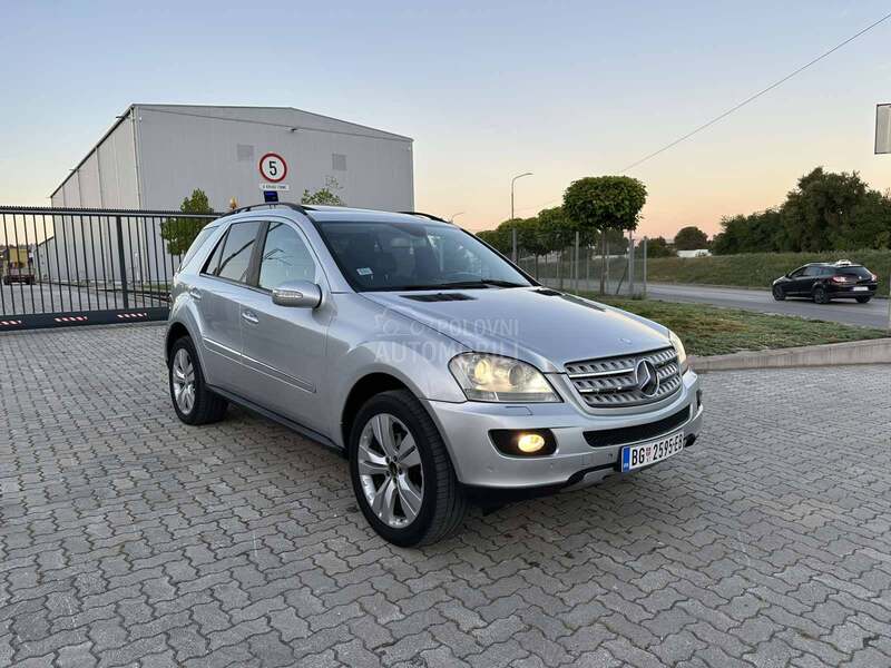 Mercedes Benz ML 320 