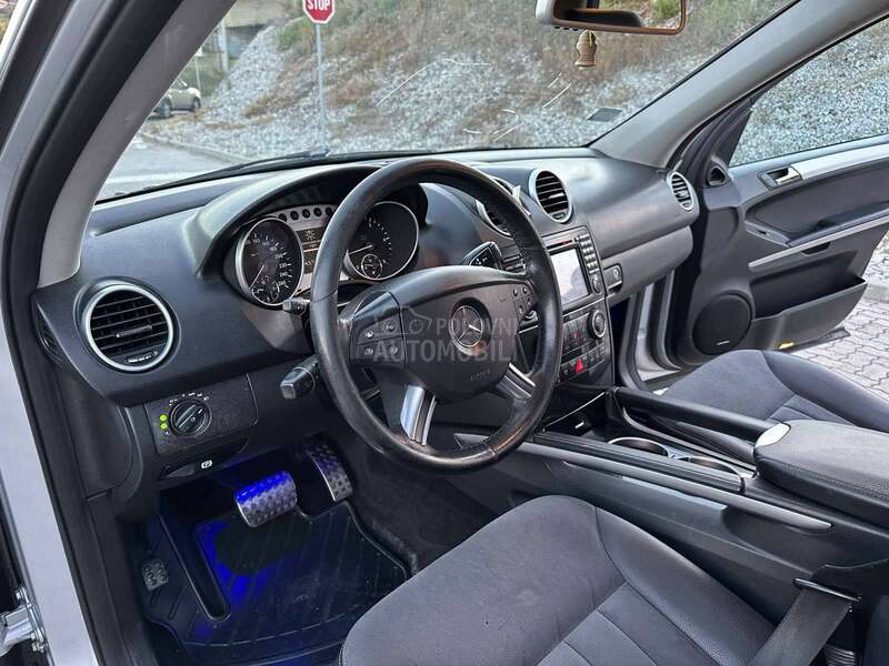 Mercedes Benz ML 320 
