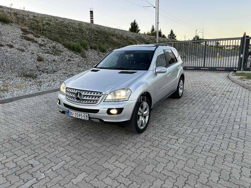 Mercedes Benz ML 320 