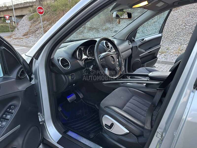 Mercedes Benz ML 320 