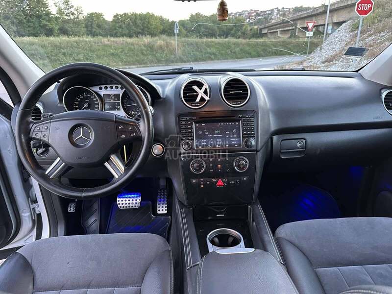 Mercedes Benz ML 320 