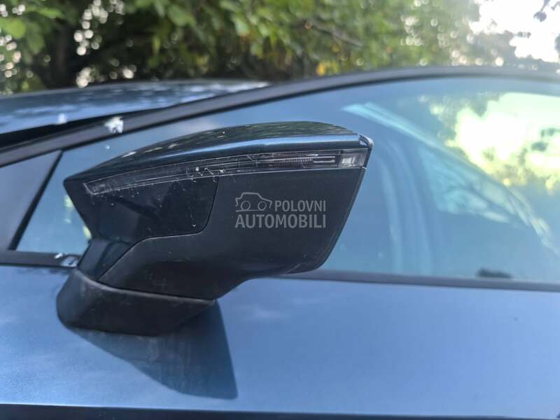 Seat Leon -  kompletan auto u delovima