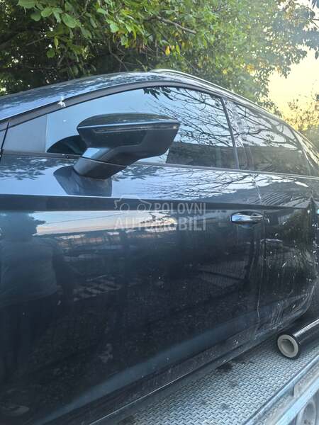 Seat Leon -  kompletan auto u delovima