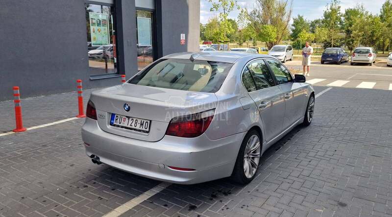 BMW 525 