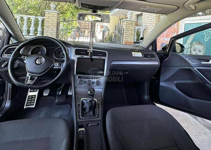 Volkswagen Golf 7 R look