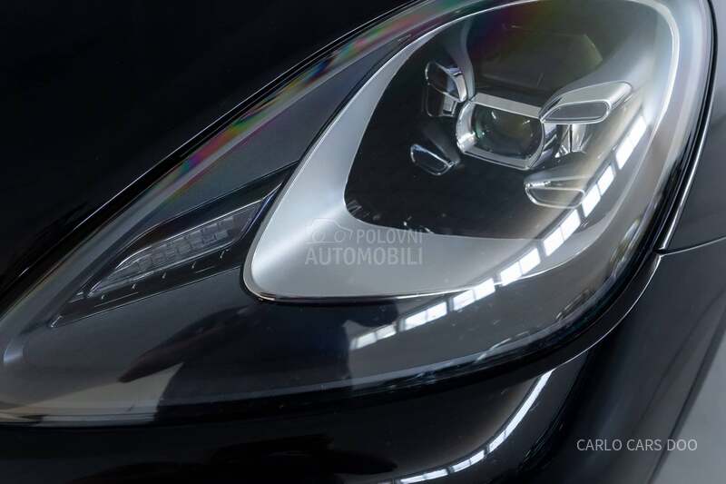Porsche Cayenne e-Hybrid Rata od 800